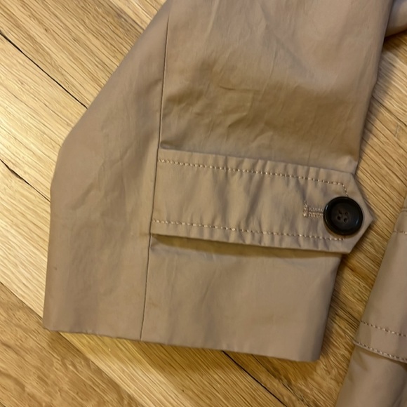 Like new coach trench coat, light - Picture 5 of 6